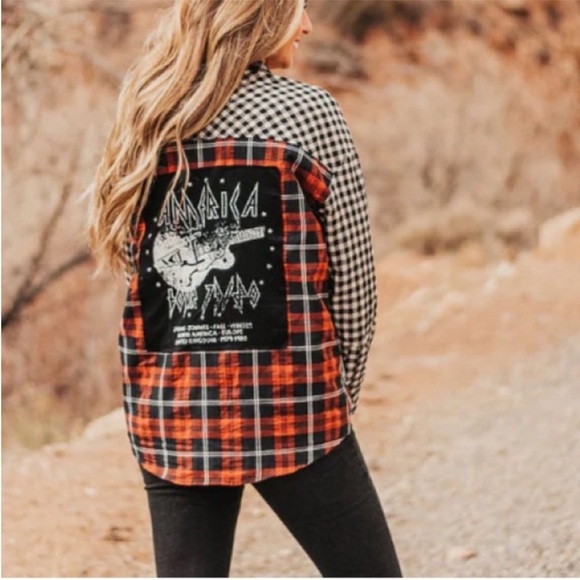 PROMESA Rock-N-Roll Plaid Tunic Top with America Concert Tee patchwork at back - Picture 1 of 10